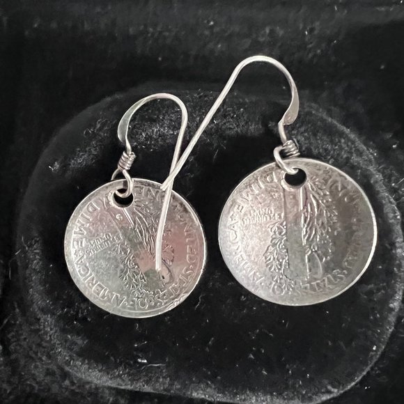 Antique 1916 U.S. Mercury Dime Silver Dangle Earrings - Picture 2 of 2